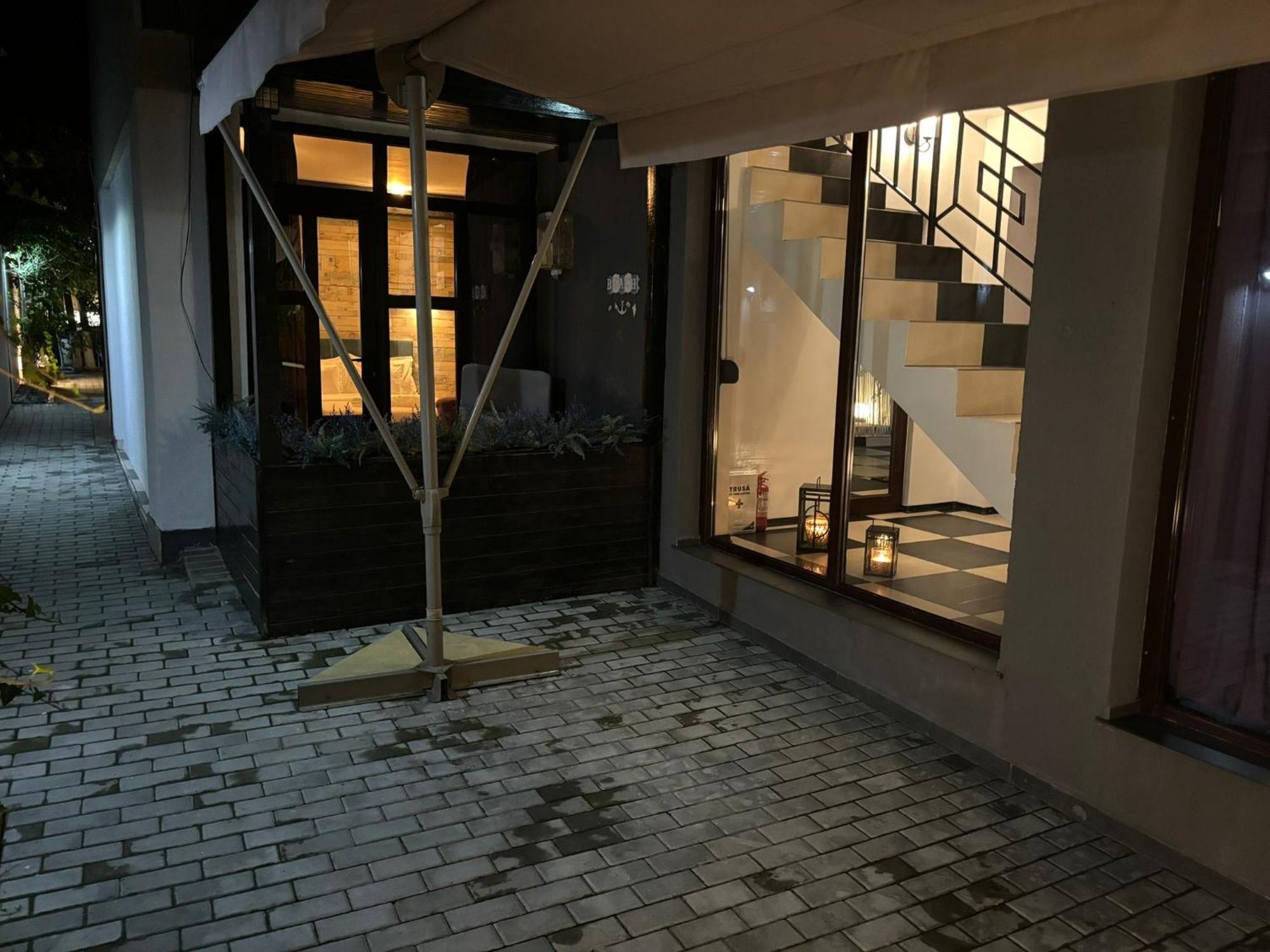 Hugo'S House Villa Costinesti Exterior photo